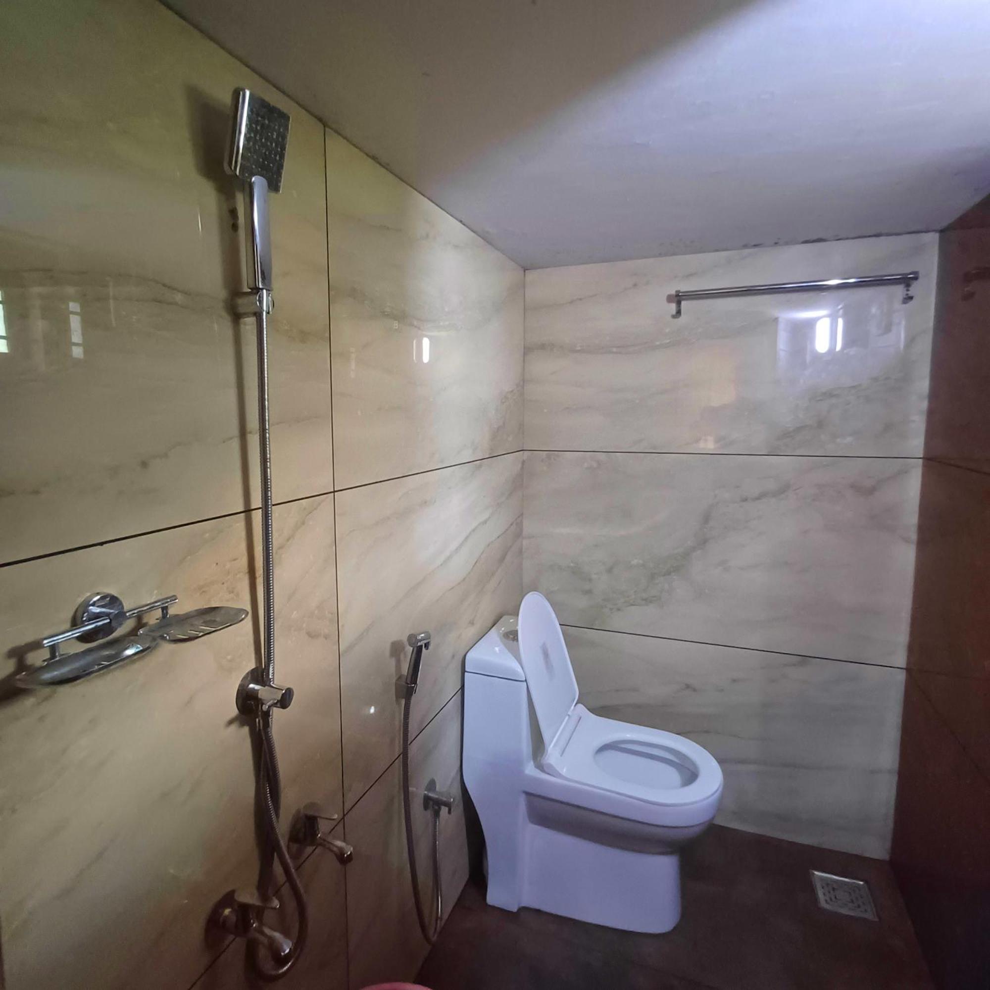 Wayanad Empire Budget Villa Kalpatta Ngoại thất bức ảnh